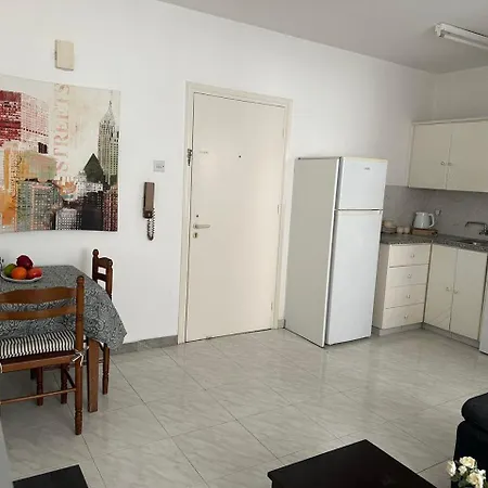 Sunny House * Λάρνακα